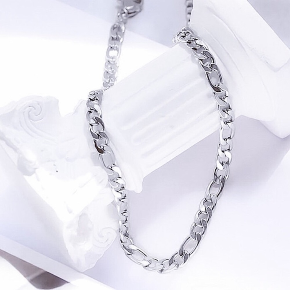⚜️𝟯𝟬%𝗢𝗙𝗙 𝗯𝘂𝗻𝗱𝗹𝗲𝘀 𝟯+⚜️ NEW Figaro Chain Stainless Steel Anklet - Picture 9 of 12